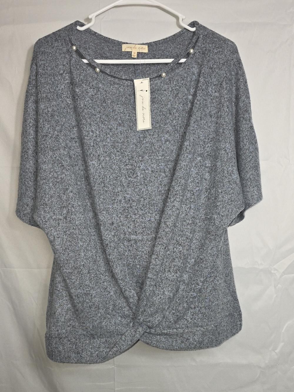 Joie De Vivre Gray Knit Twist-Front Women's Top Size 1X (W685)